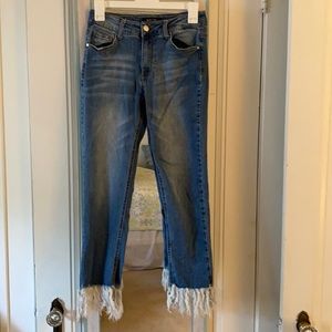 Women’s Fringe-bottom jeans